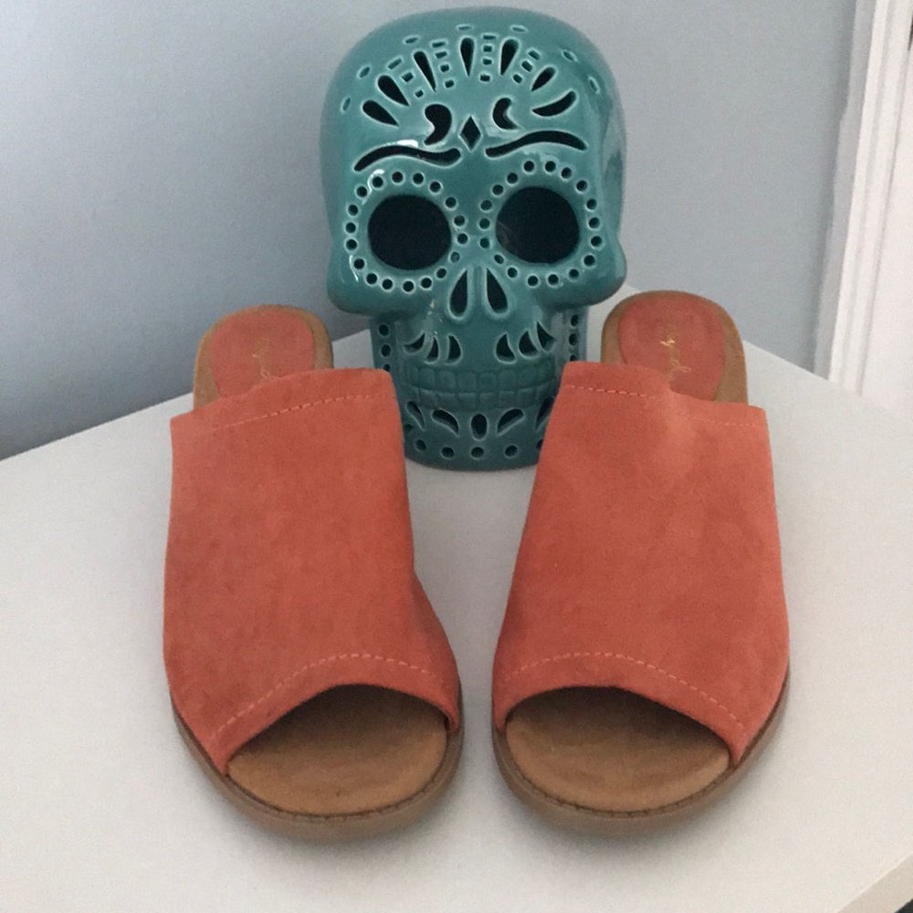 Qupid stacked heel mule